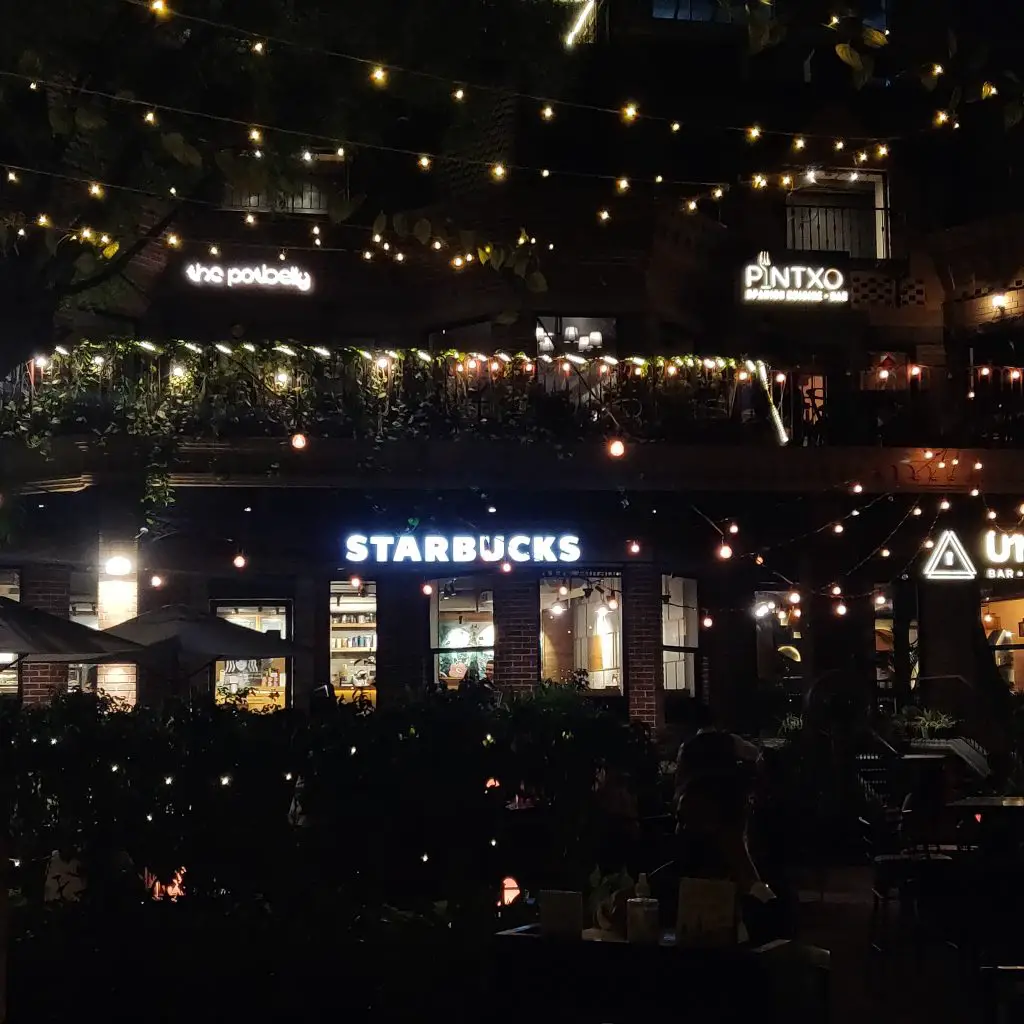 Starbucks 32 milestone gurgaon