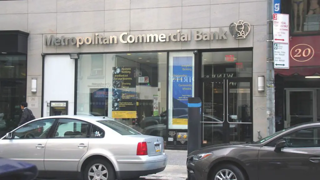 metropolitan bank shut down its doors for crypto services